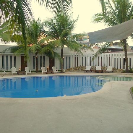 Urban Sands Hotel Iloilo Ngoại thất bức ảnh