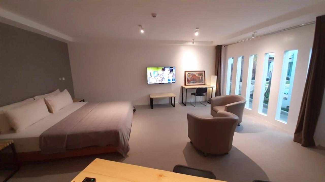 Urban Sands Hotel Iloilo Ngoại thất bức ảnh