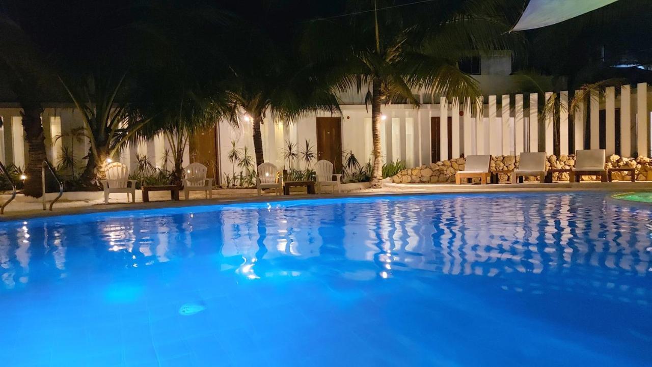 Urban Sands Hotel Iloilo Ngoại thất bức ảnh