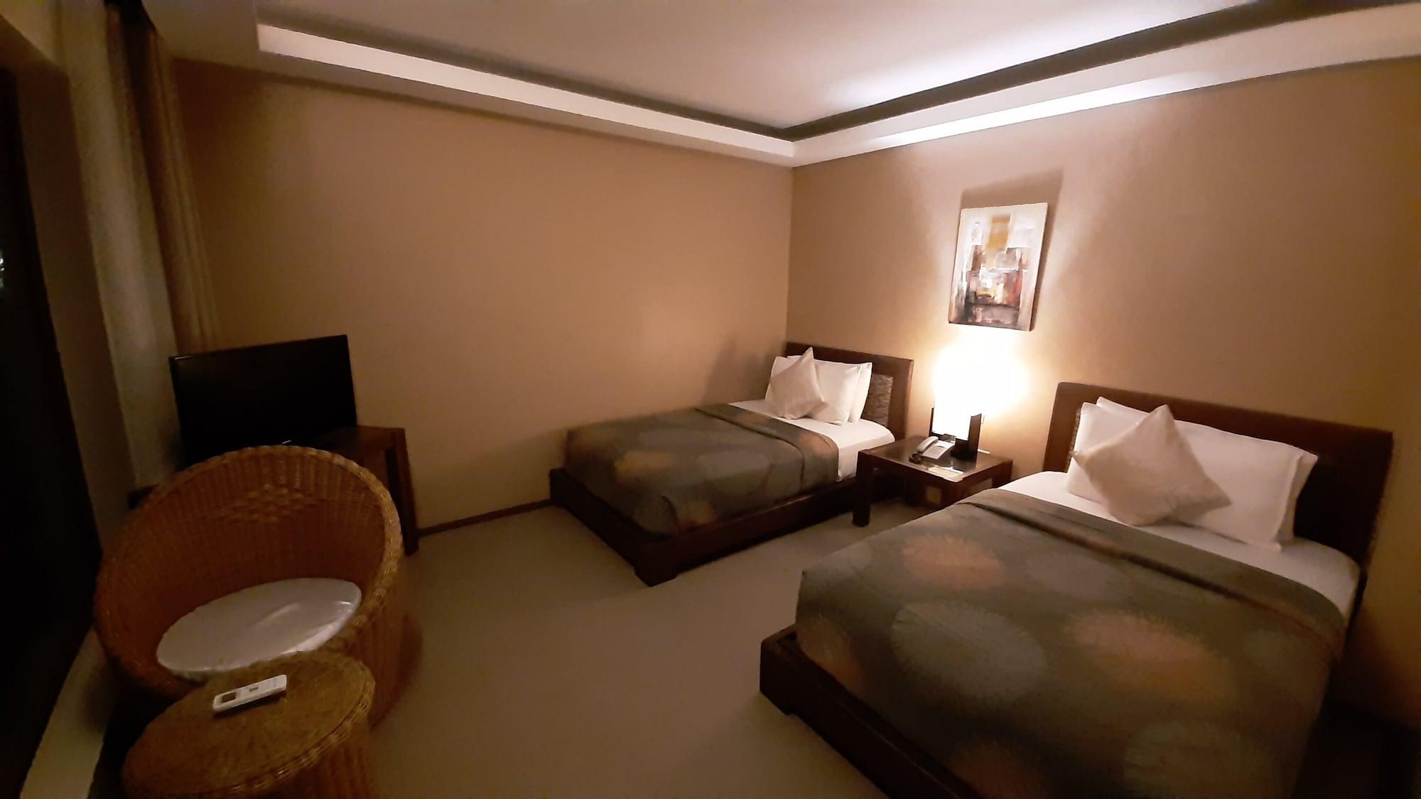 Urban Sands Hotel Iloilo Ngoại thất bức ảnh