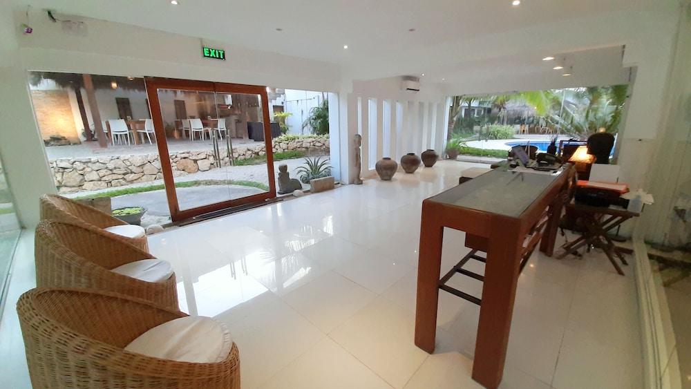 Urban Sands Hotel Iloilo Ngoại thất bức ảnh